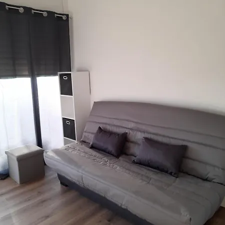 Au Bord Du Courant Apartment