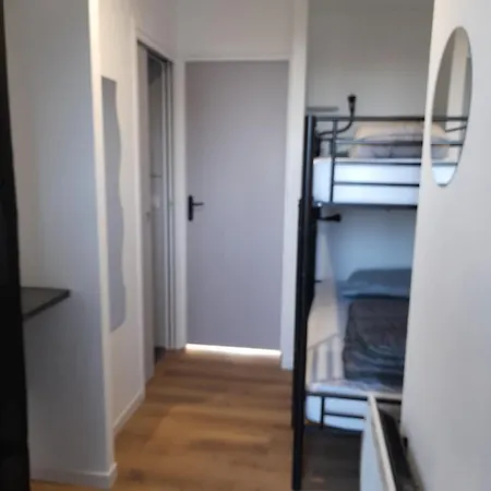 Bord Du Courant Apartment *